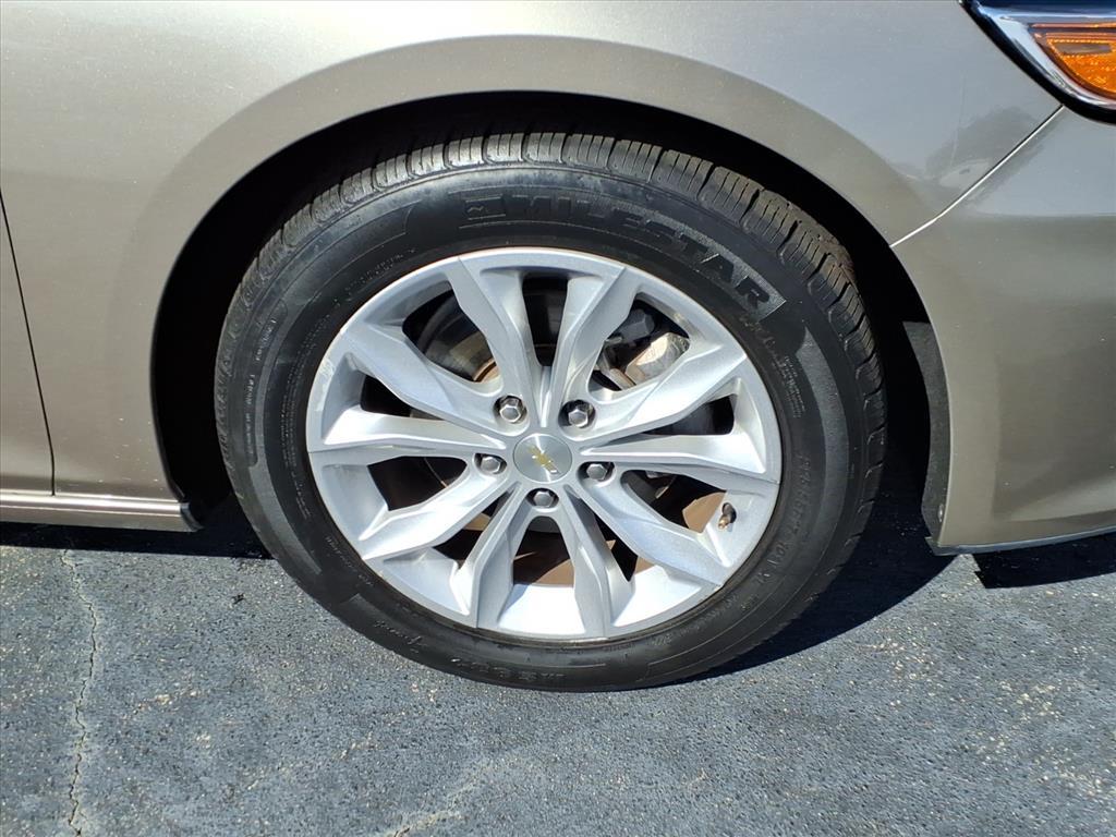 2023 Chevrolet Malibu 1LT photo 9