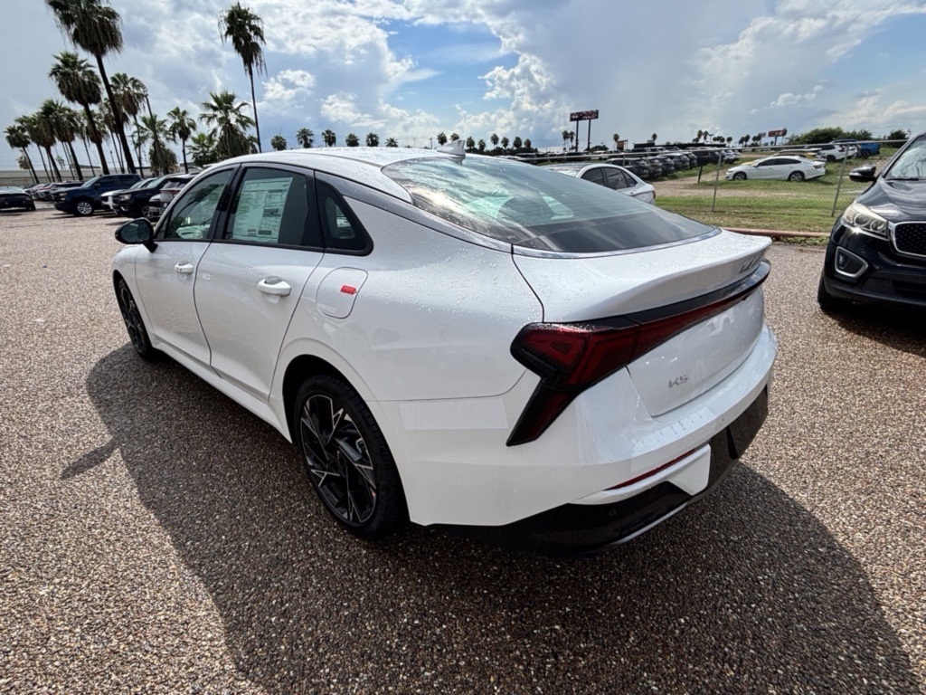 2026 Kia K5 GT-Line photo 5