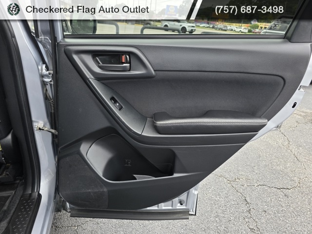 2016 Subaru Forester 2.5i Premium photo 45