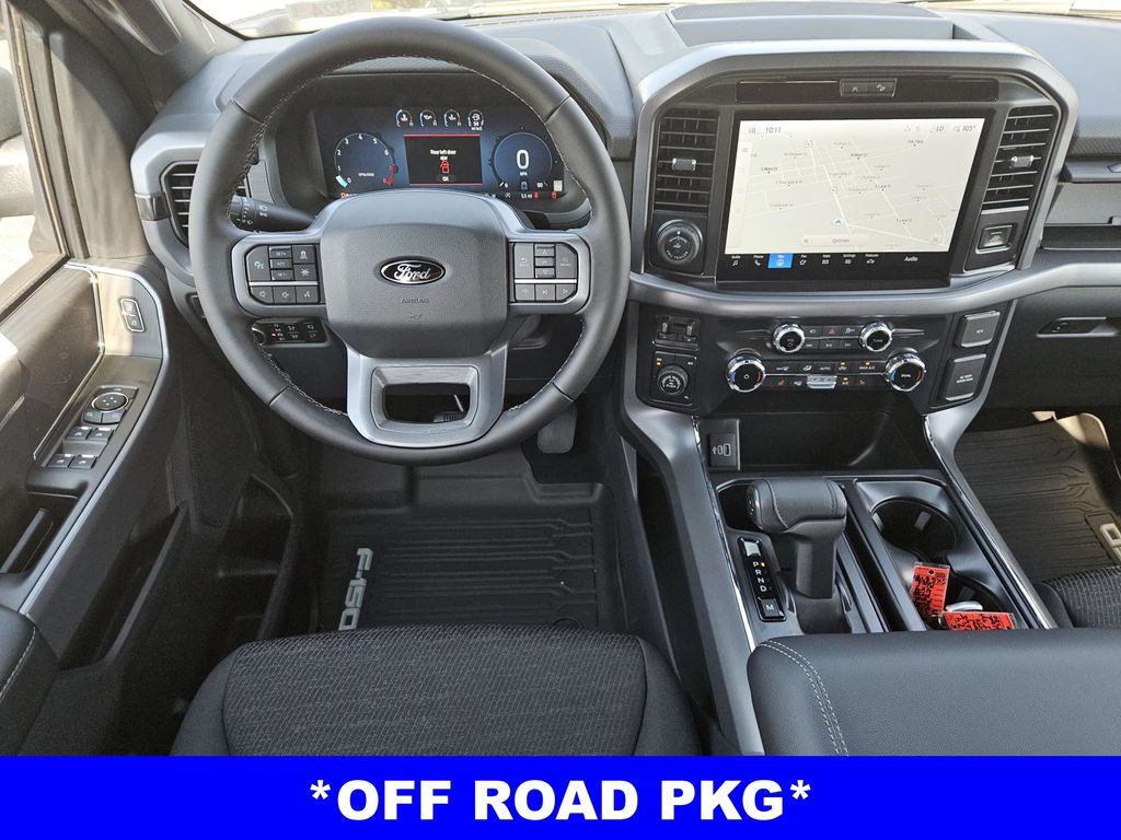 2025 Ford F-150 XLT photo 4