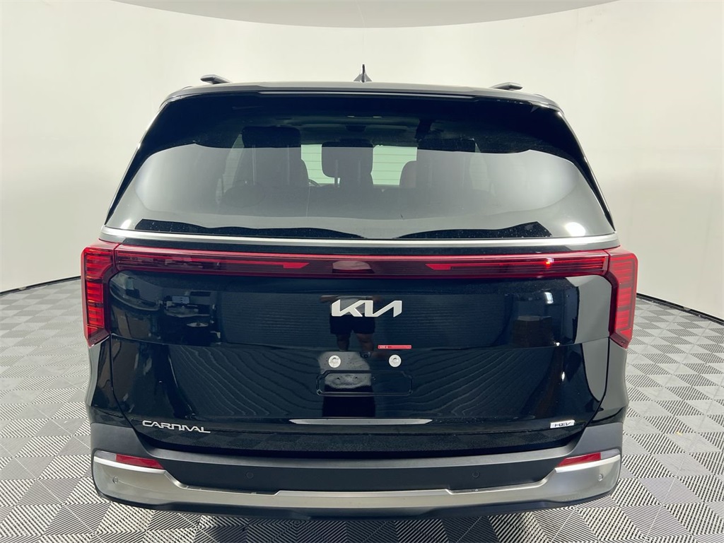 2026 Kia Carnival SX photo 3