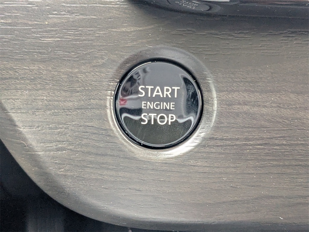 2025 Nissan Murano SL photo 30