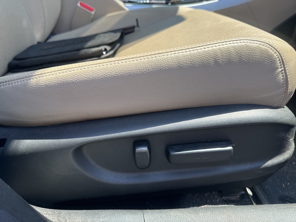2017 Honda Accord Hybrid EX-L photo 24