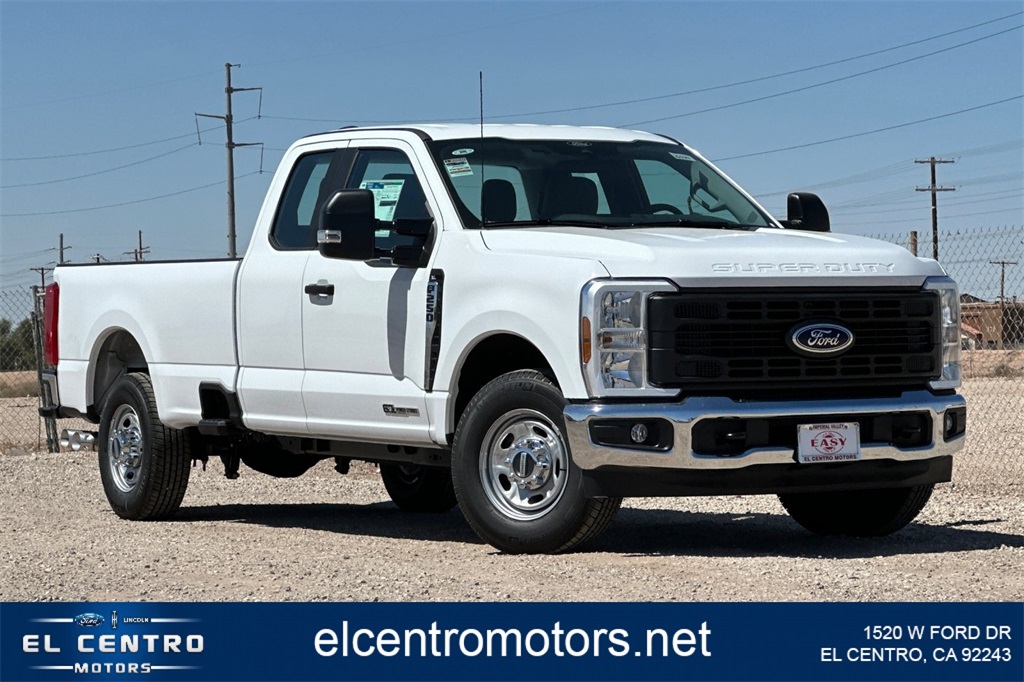 2026 Ford F-250 Super Duty XL's photo