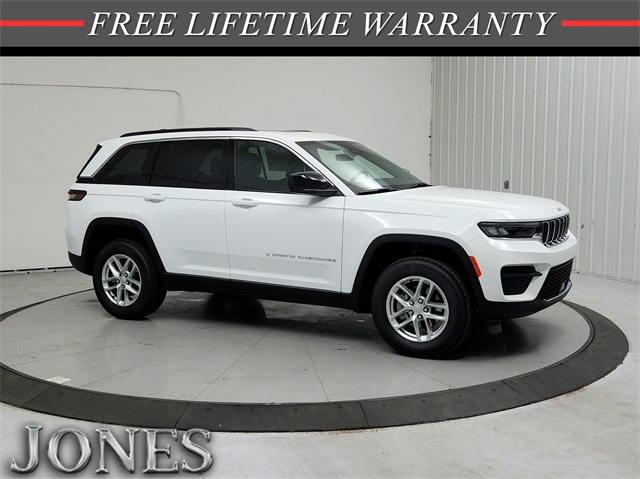 2025 Jeep Grand Cherokee Laredo's photo