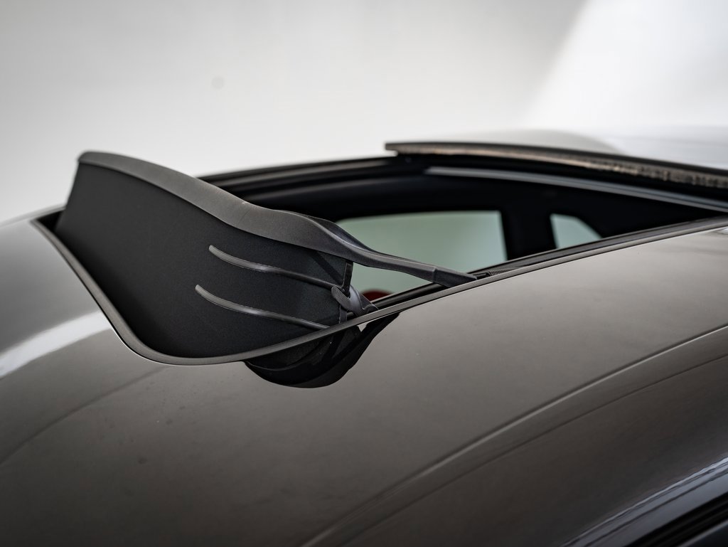 2024 Porsche Macan T photo 15
