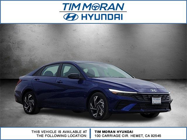 2025 Hyundai Elantra SEL Sport photo 2