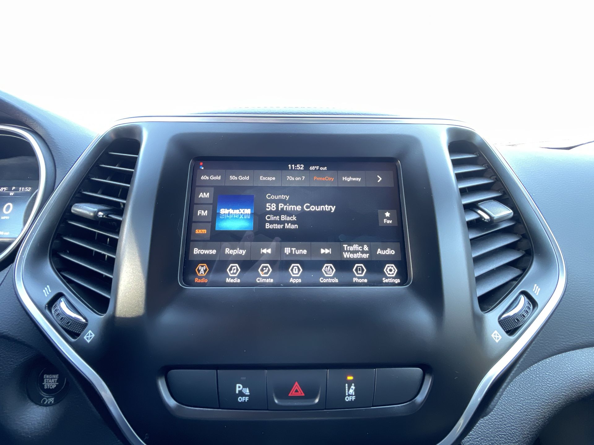 2021 Jeep Cherokee Latitude Lux photo 44