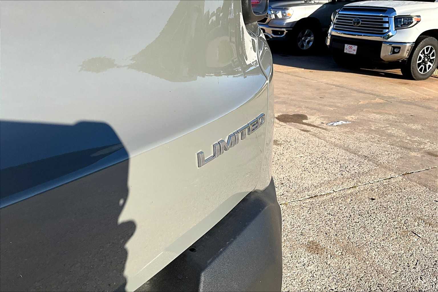 2022 Jeep Renegade Limited photo 10