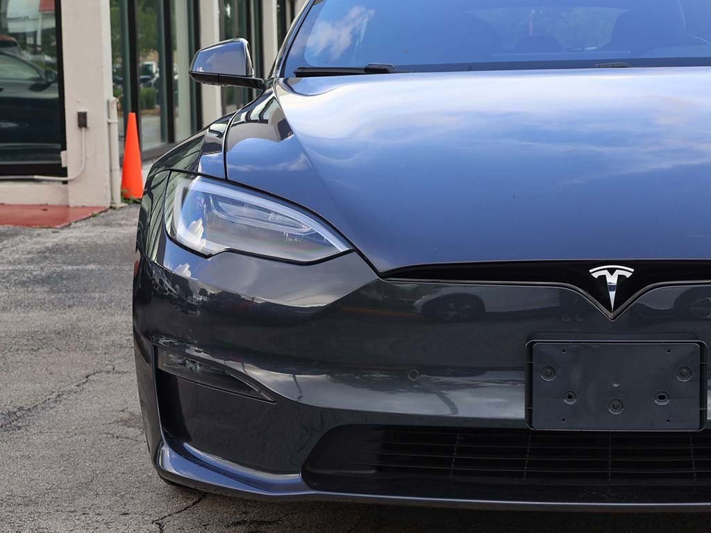 2022 Tesla Model S photo 10