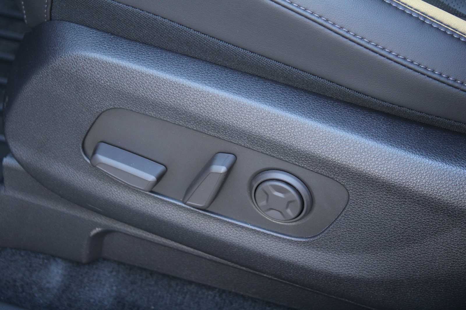 2026 Kia Carnival LXS photo 24
