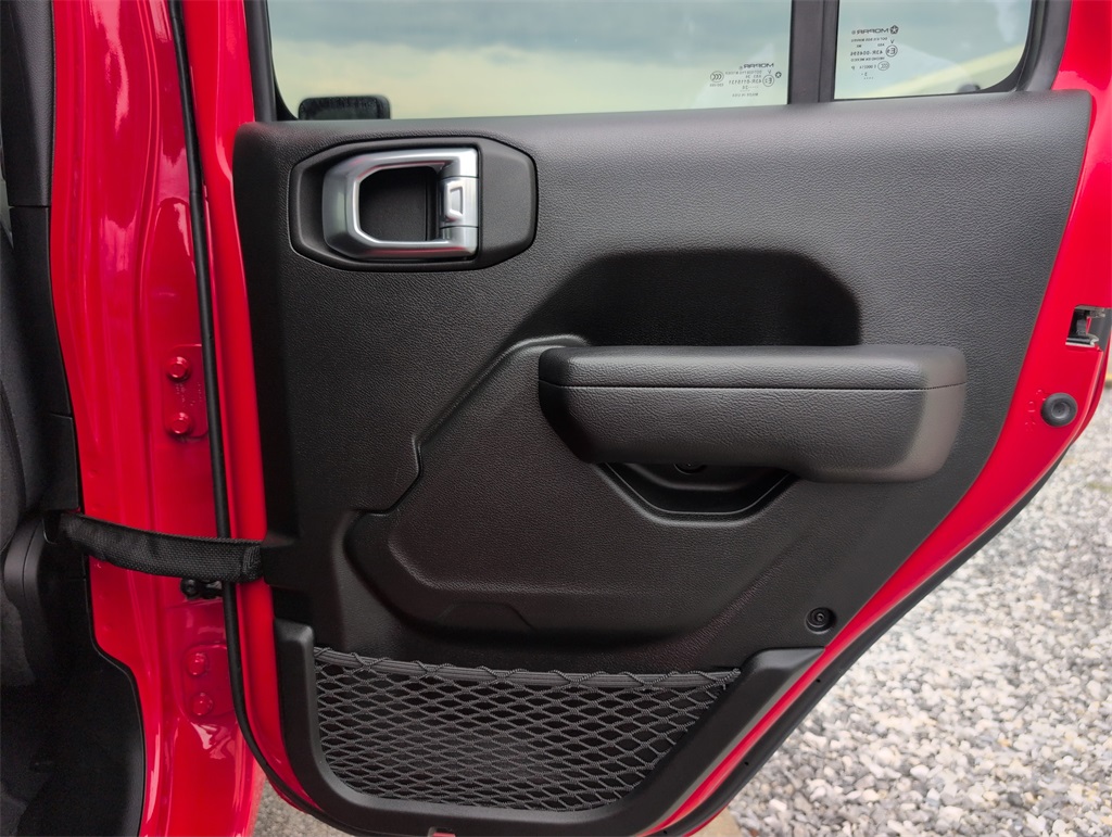 2024 Jeep Gladiator Sport photo 27