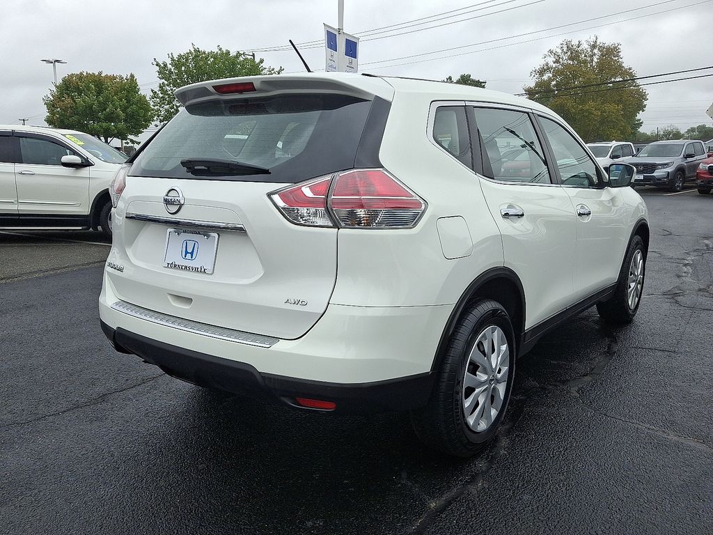 2015 Nissan Rogue S photo 4