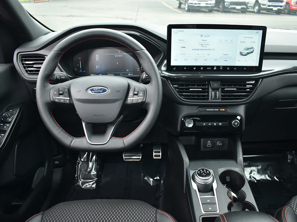 2024 Ford Escape ST-Line photo 14