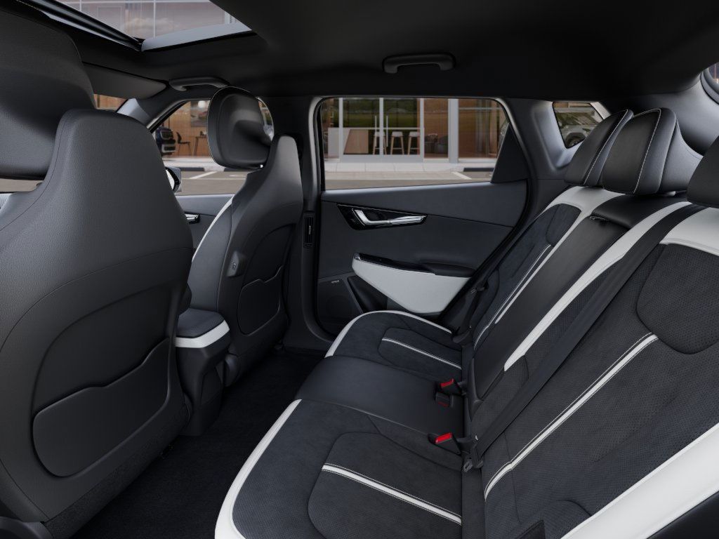 2025 Kia EV6 GT-Line photo 17