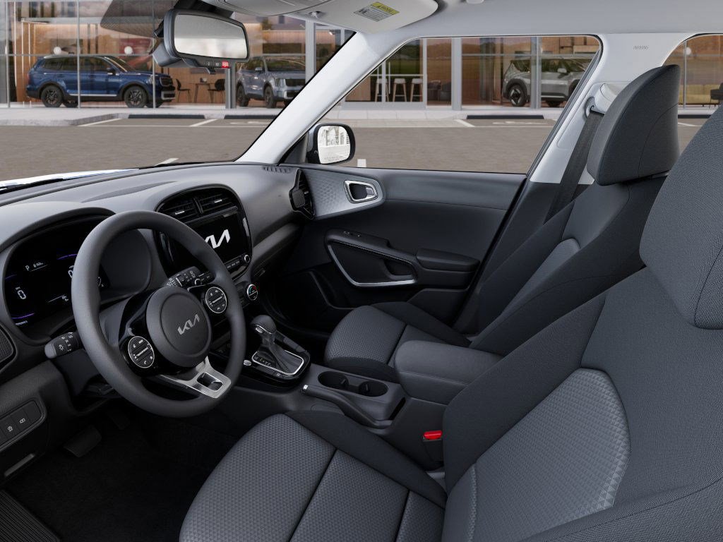 2025 Kia Soul S photo 17