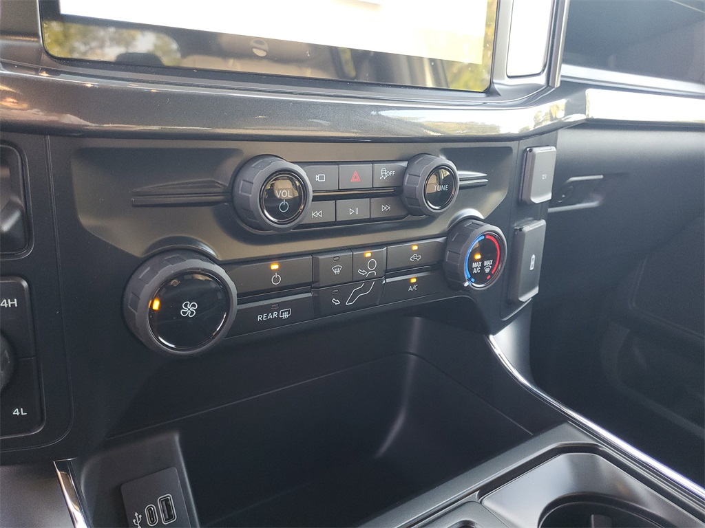 2025 Ford F-150 STX photo 16