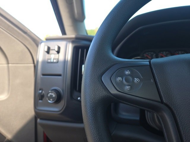 2023 Chevrolet Silverado 5500HD Work Truck photo 3