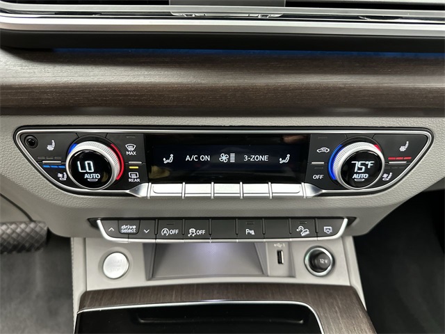 2025 Audi Q5 45 S line Premium Plus photo 10