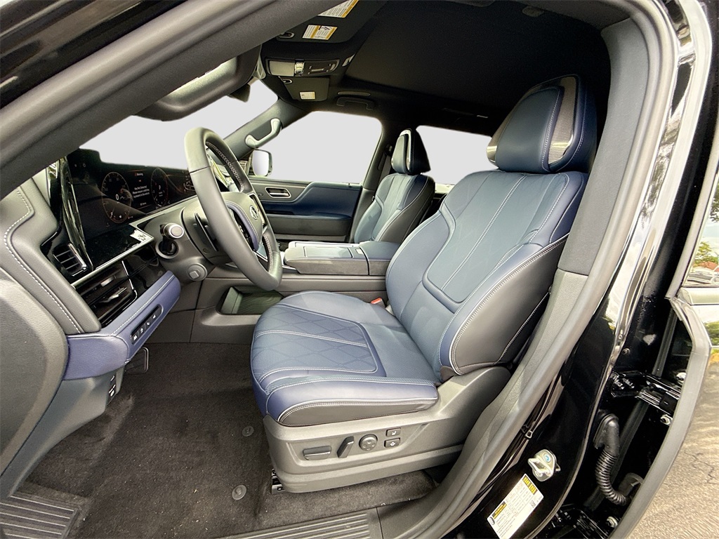2026 Infiniti QX80 Sensory photo 22