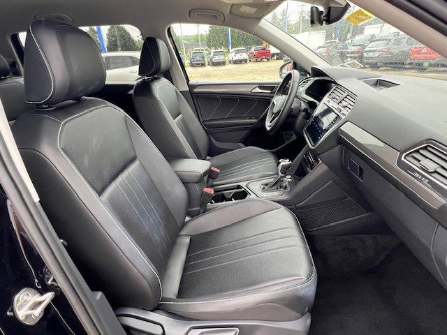 2024 Volkswagen Tiguan SE Wolfsburg Edition photo 17