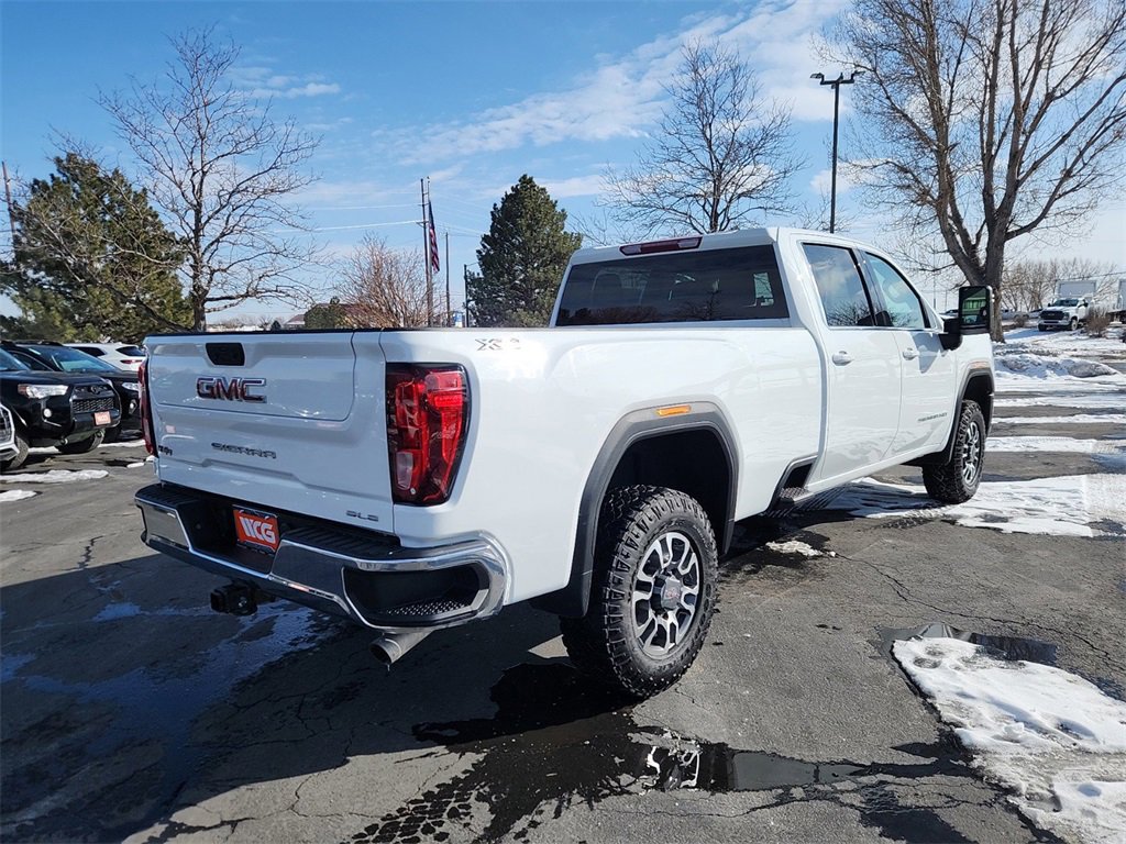 2024 Gmc Sierra 3500 HD SLE photo 4