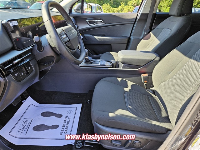2026 Kia Sportage LX photo 3