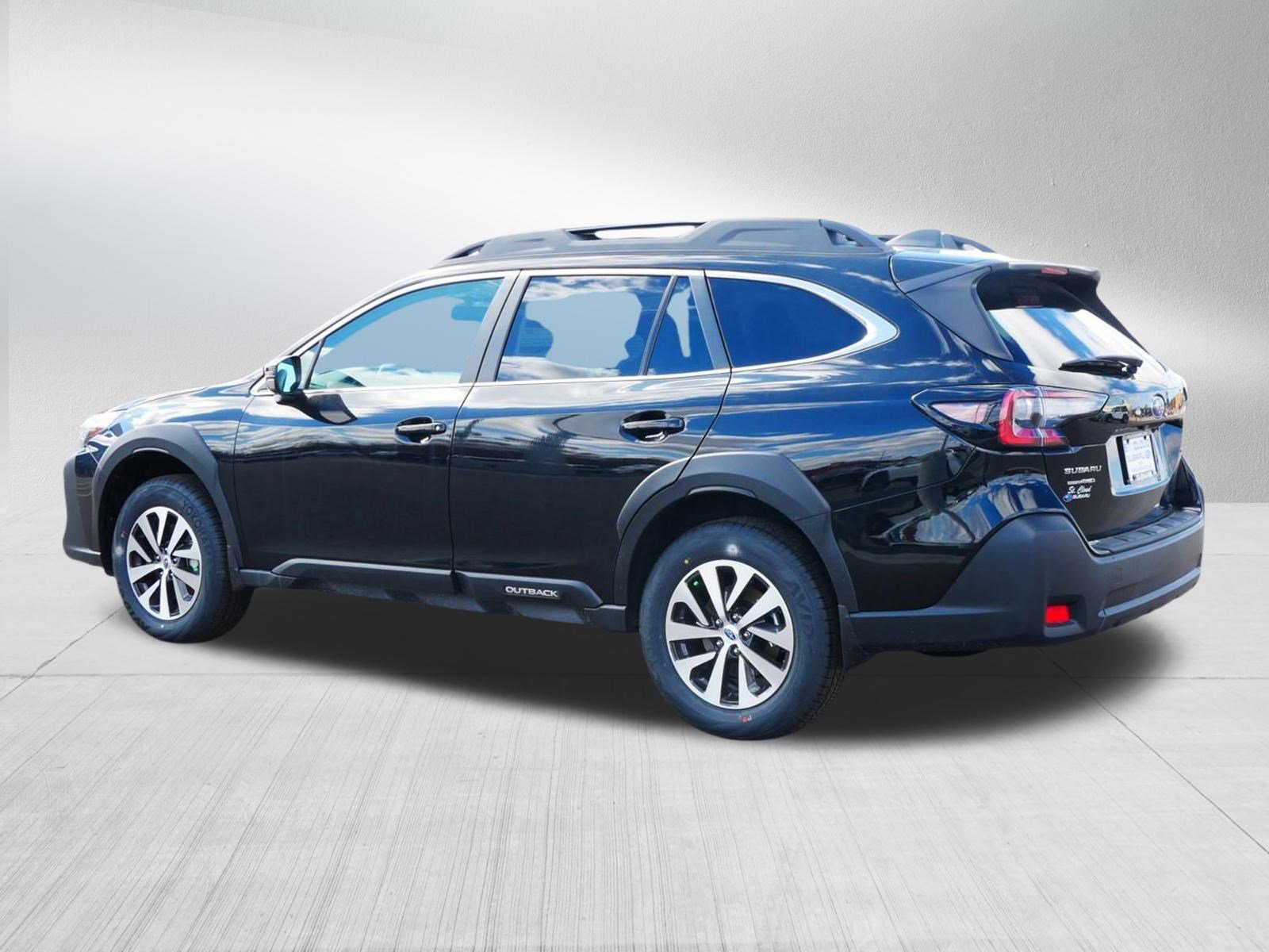 2025 Subaru Outback Premium photo 3