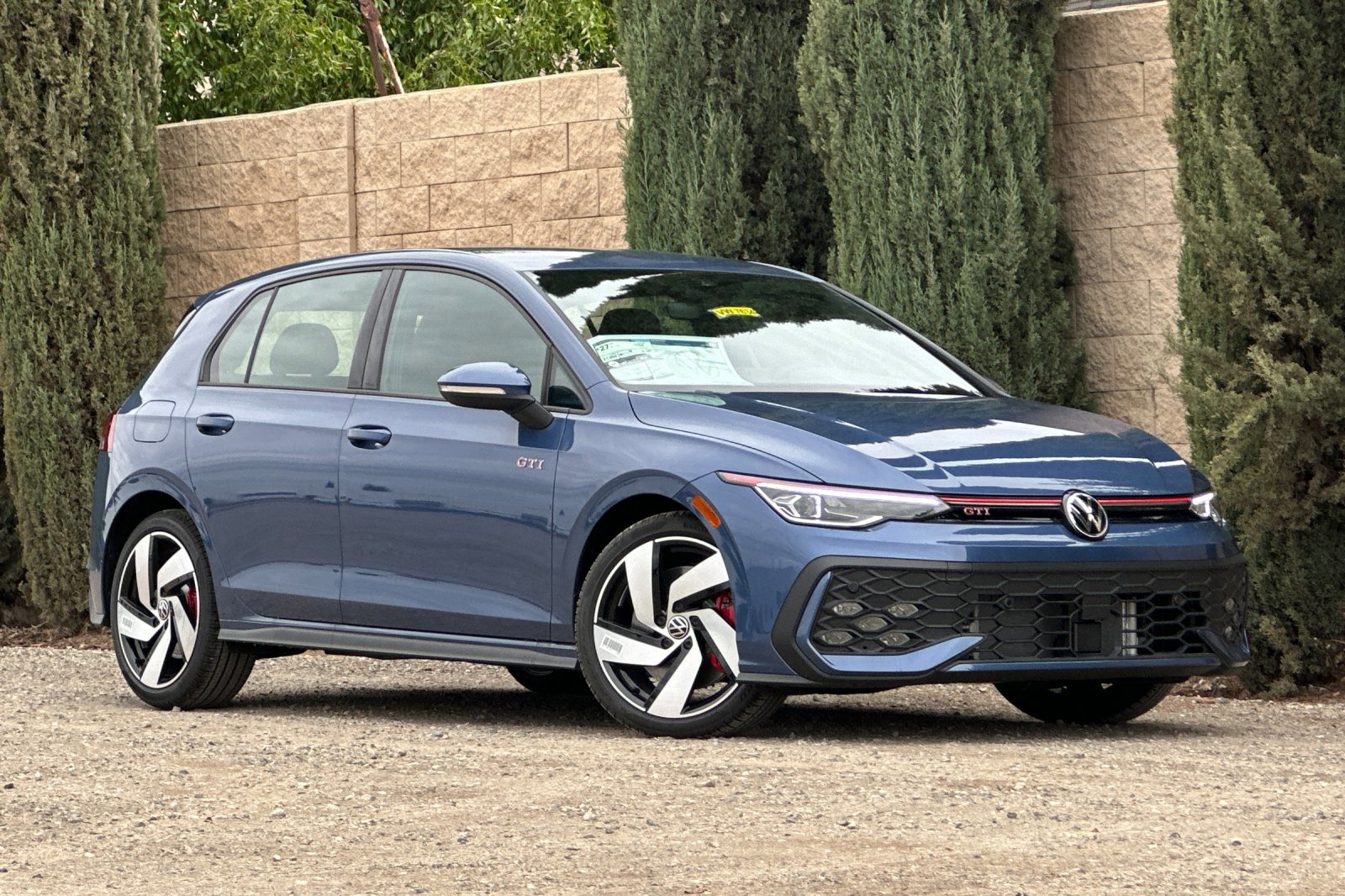 2025 Volkswagen Golf GTI S photo 2