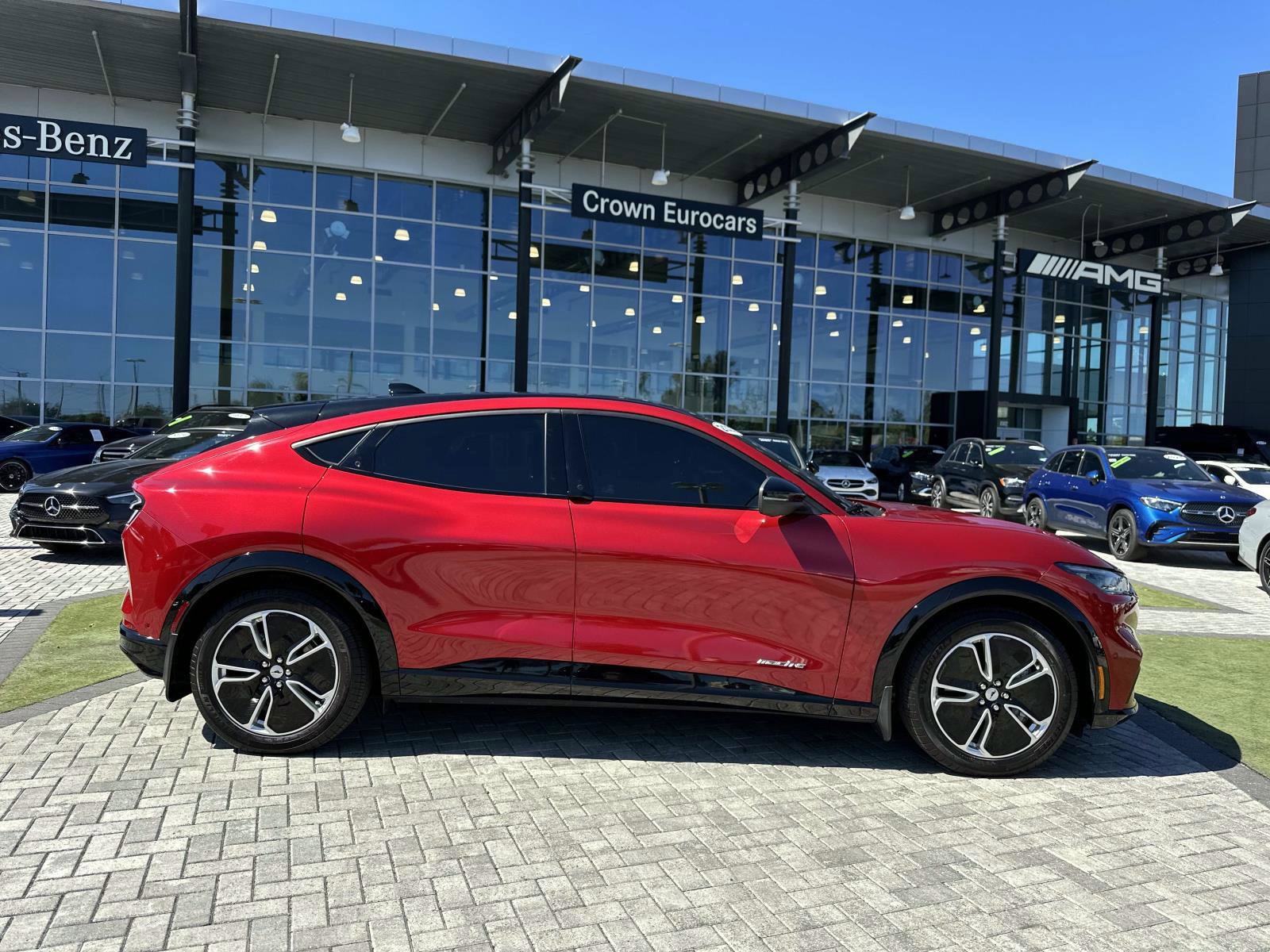 2023 Ford Mustang Mach-E Premium photo 3