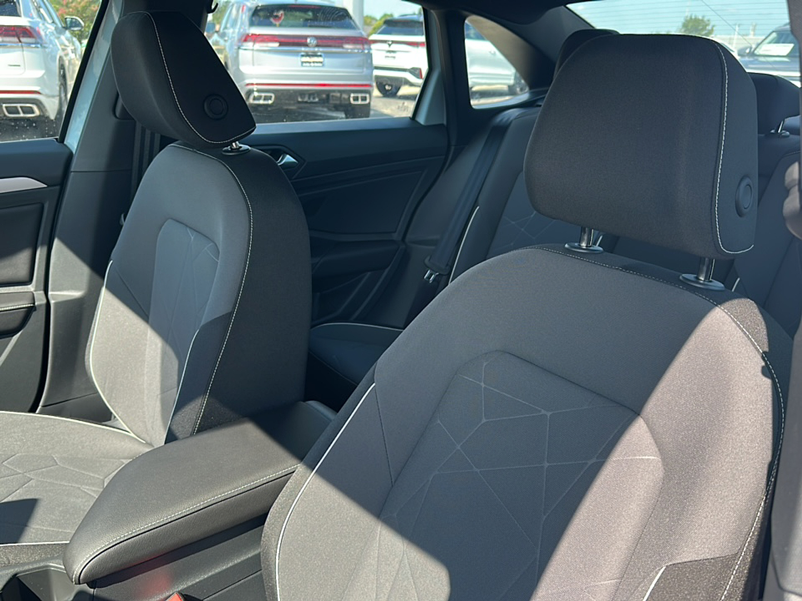 2025 Volkswagen Jetta 1.5T Sport photo 5