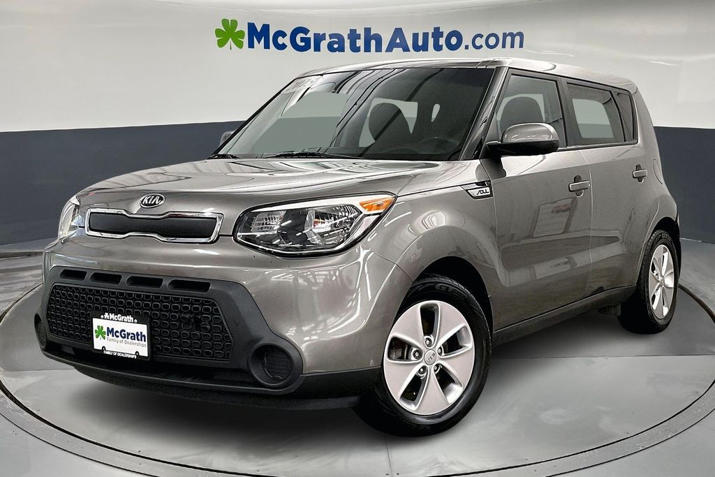 Used 2015 Kia Soul Base with VIN KNDJN2A29F7183576 for sale in Iowa City, IA