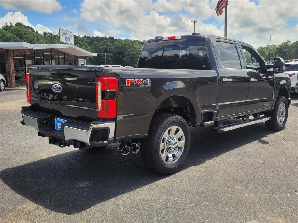 2025 Ford F-250 Lariat photo 11
