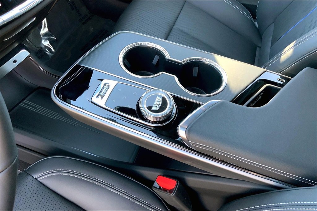 2025 Cadillac Lyriq Sport photo 9