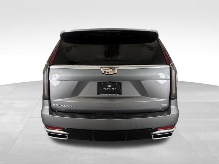 2021 Cadillac Escalade ESV Luxury photo 3