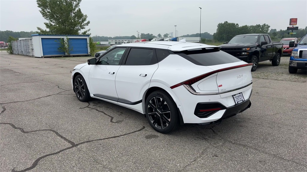 2025 Kia EV6 GT-Line photo 6
