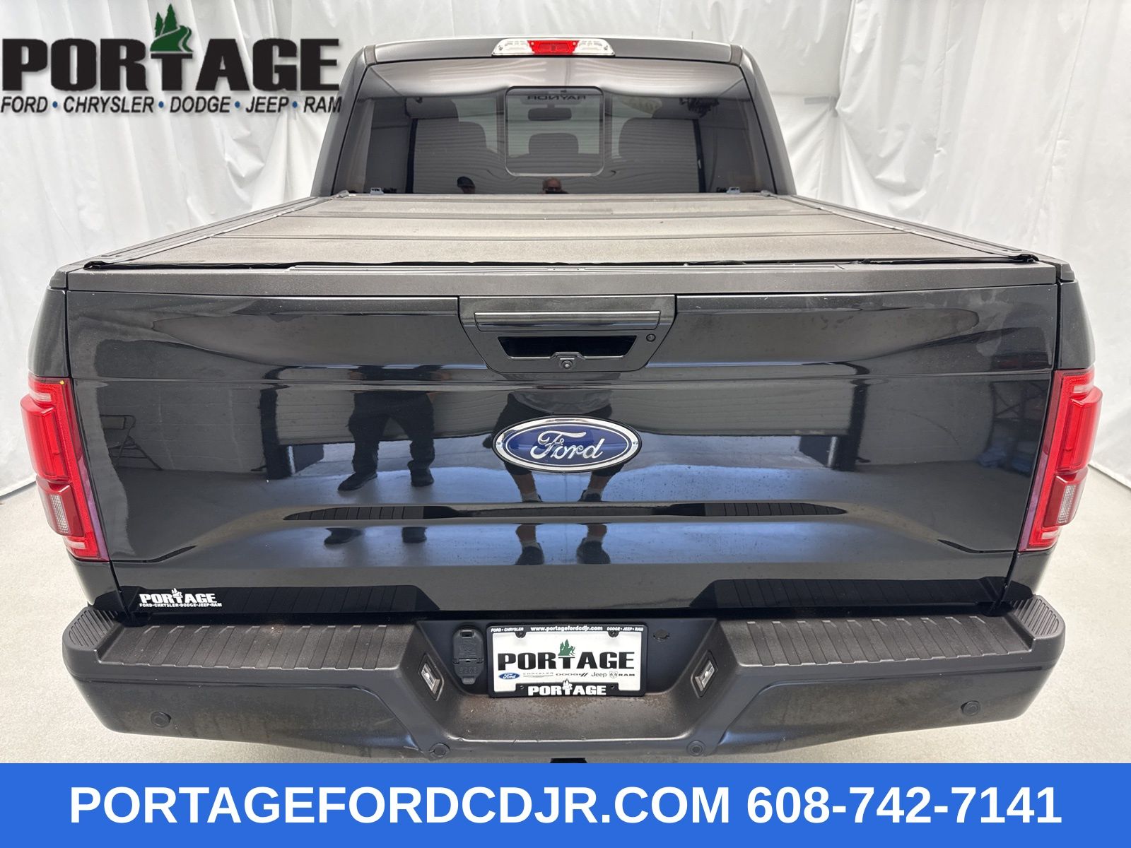 2015 Ford F-150 Lariat photo 2
