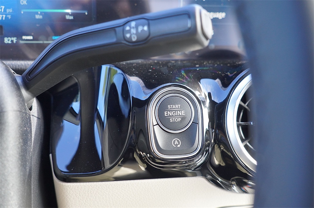 2026 Mercedes Benz GLA 250 photo 25