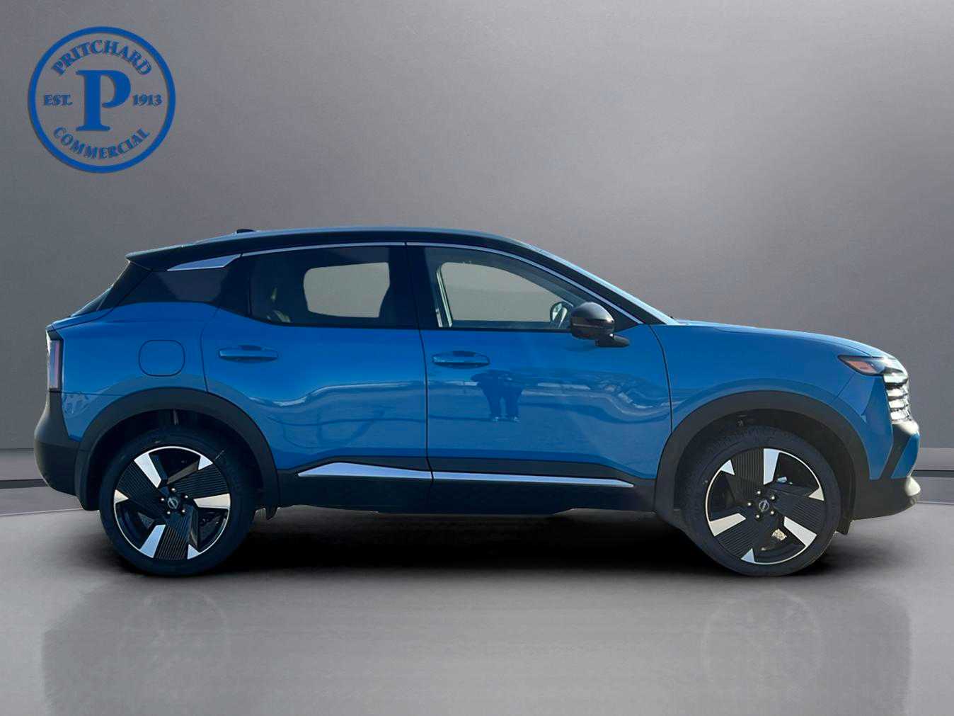 2025 Nissan Kicks SR photo 3