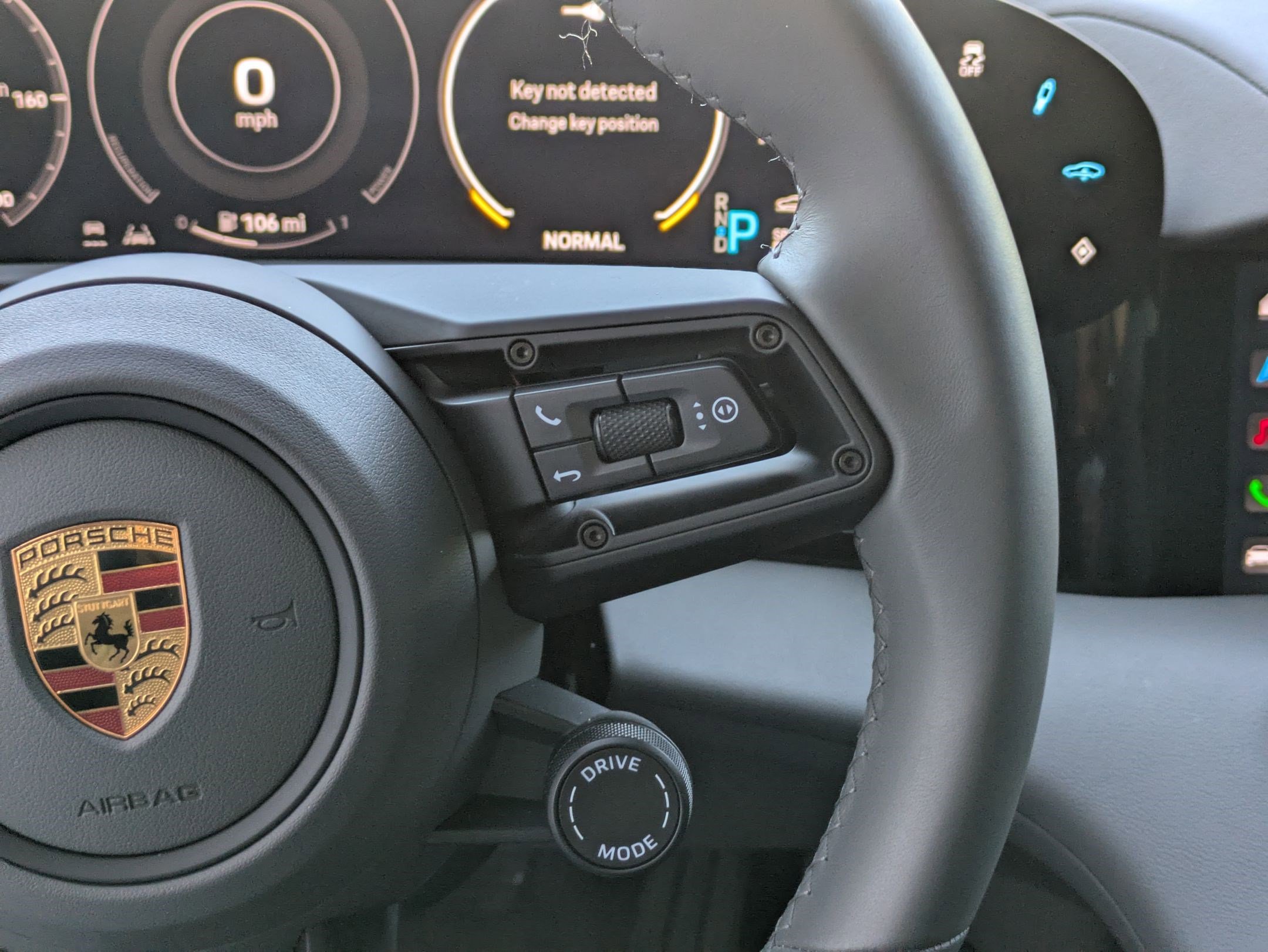 2022 Porsche Taycan 4S photo 17
