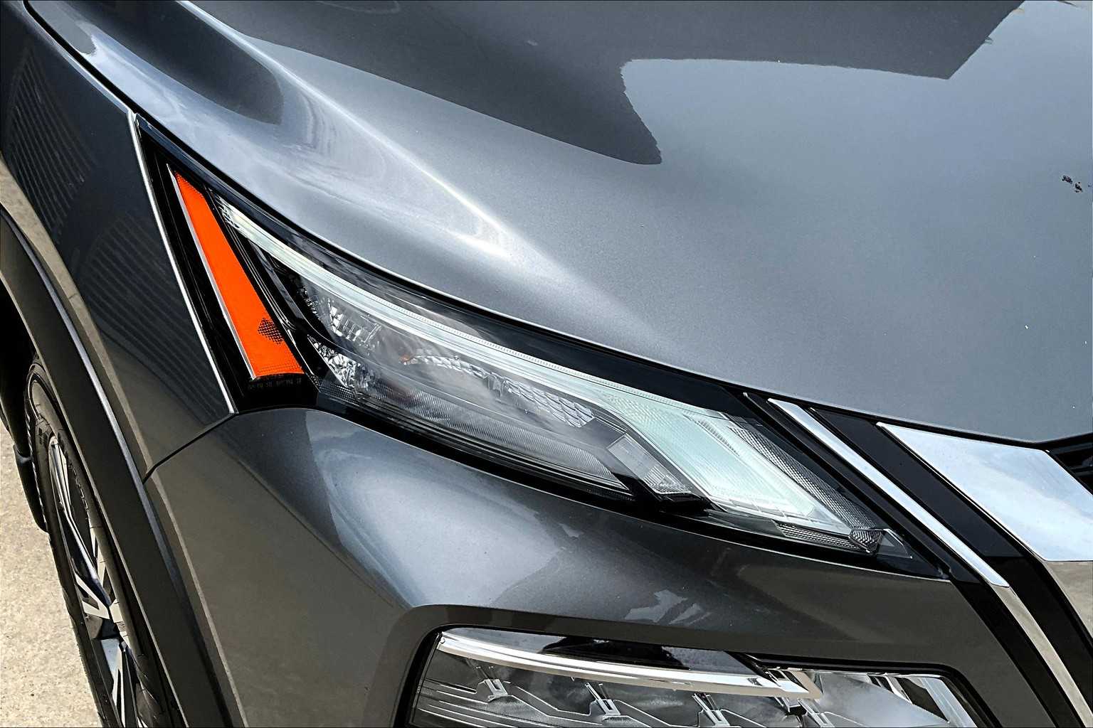 2023 Nissan Rogue SV photo 25