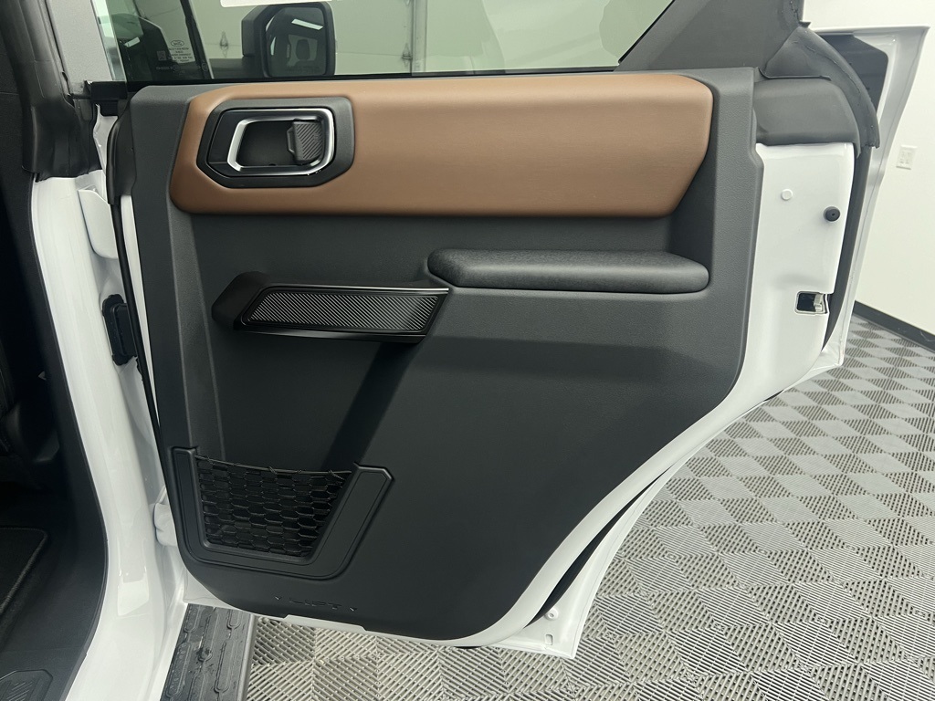 2024 Ford Bronco Outer Banks photo 21