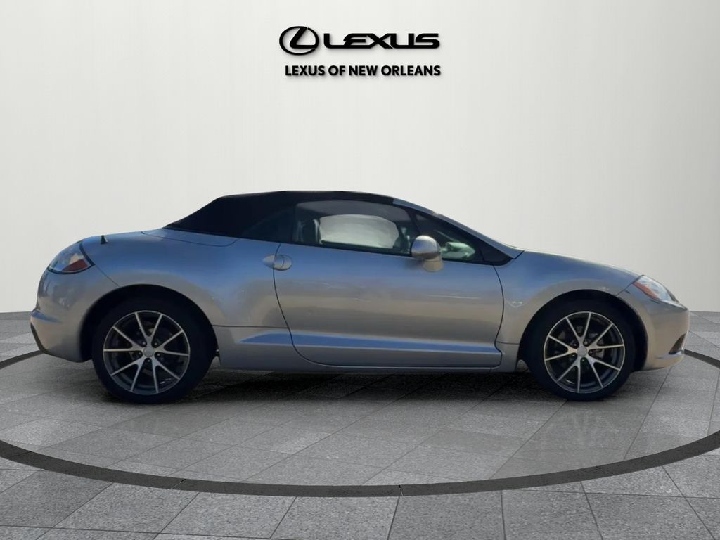 2012 Mitsubishi Eclipse SE photo 2