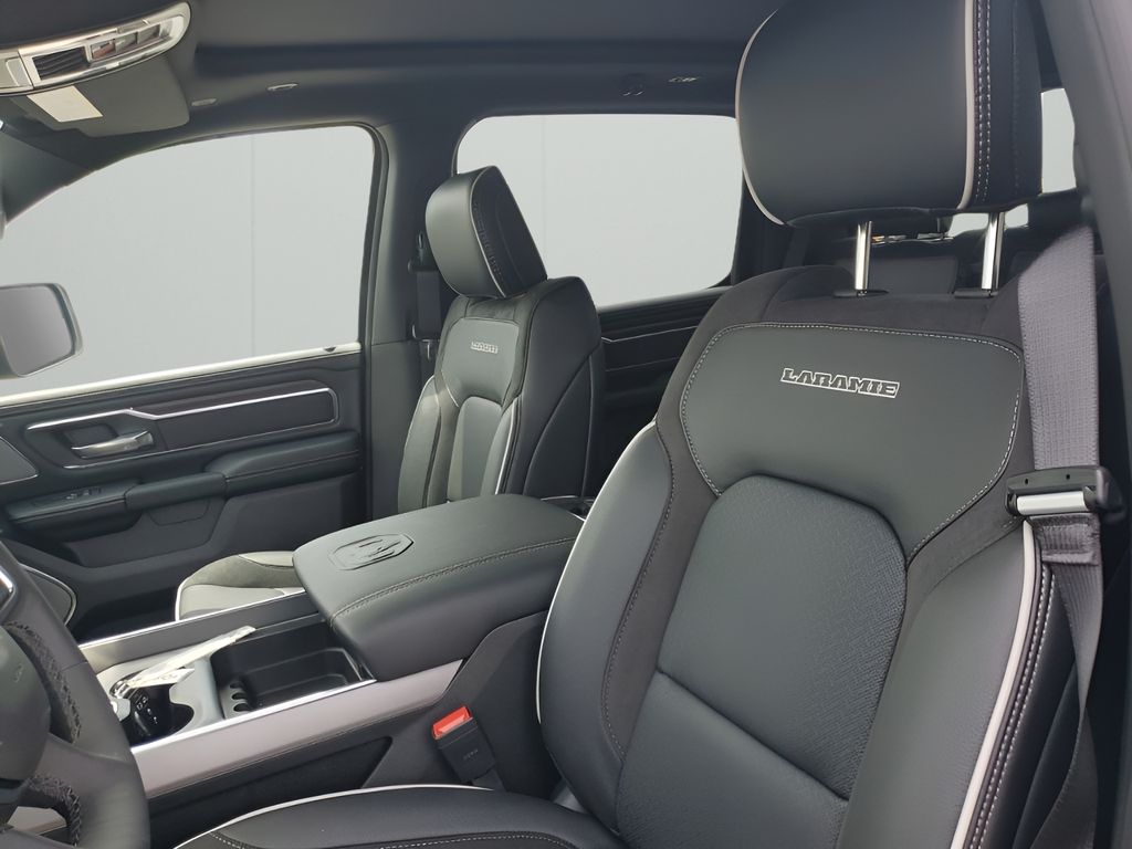 2026 Ram 1500 Laramie photo 30