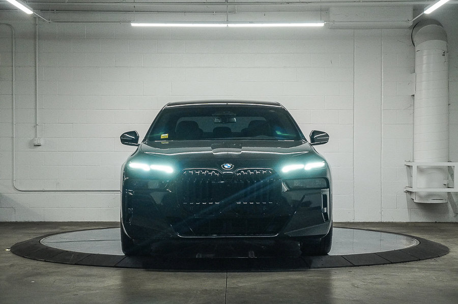 2023 Bmw 760i xDrive photo 2