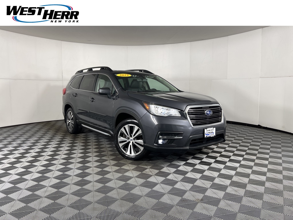 2019 Subaru Ascent Limited's photo
