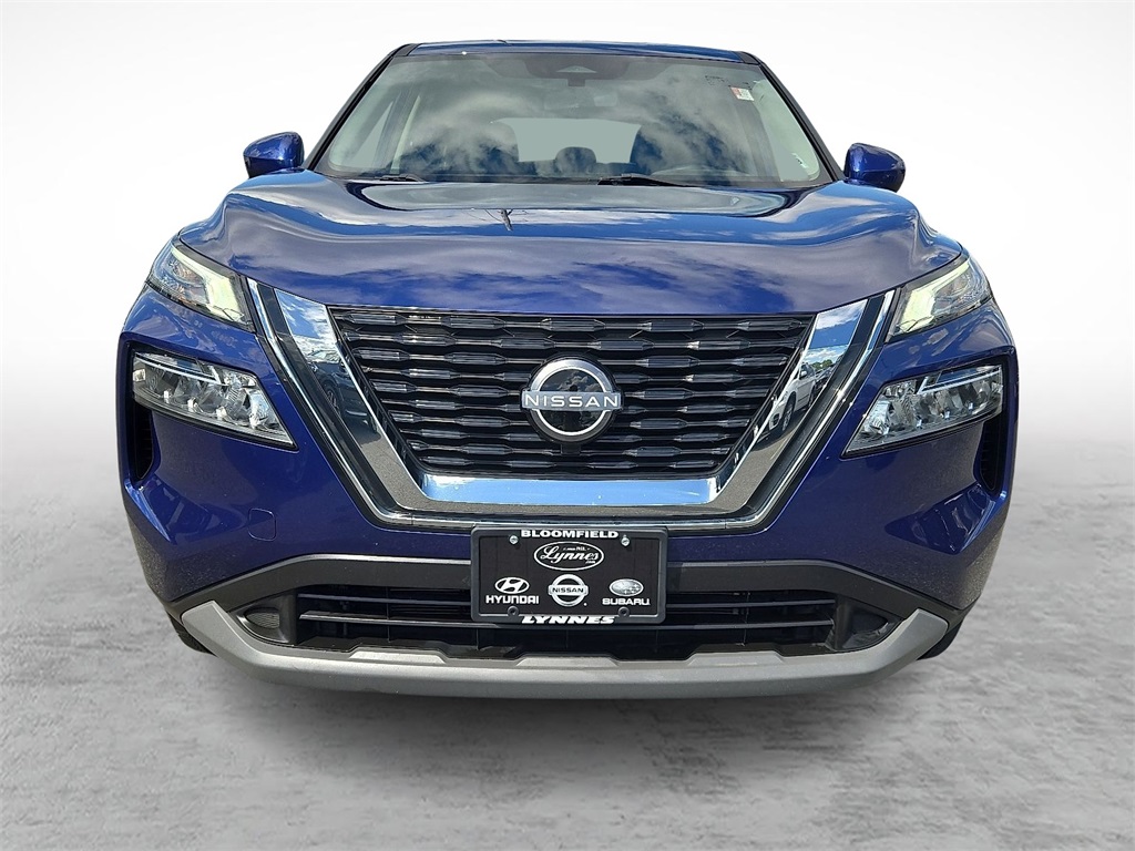 2023 Nissan Rogue SV photo 3