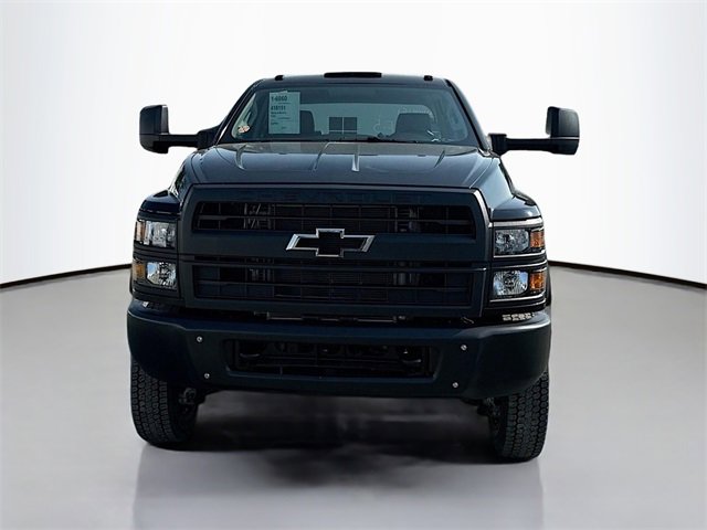 2024 Chevrolet Silverado 5500HD Work Truck photo 2