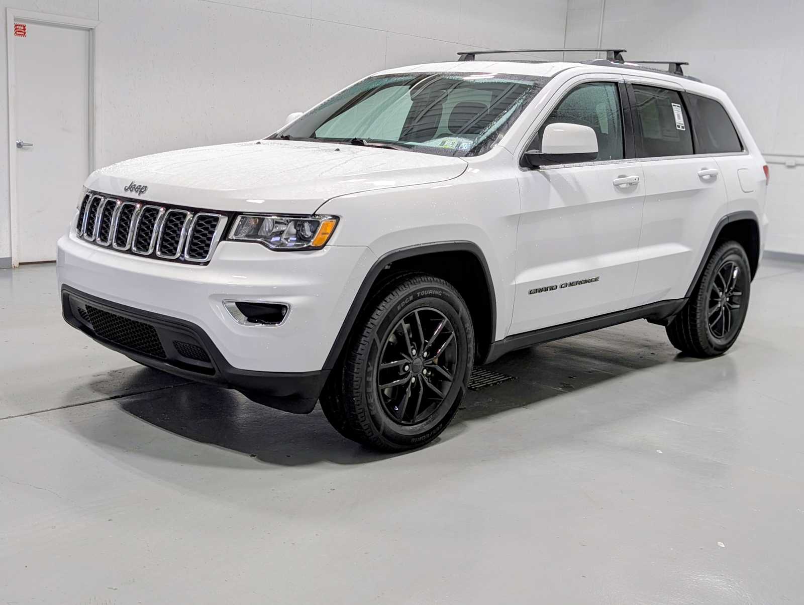 2020 Jeep Grand Cherokee Laredo E's photo