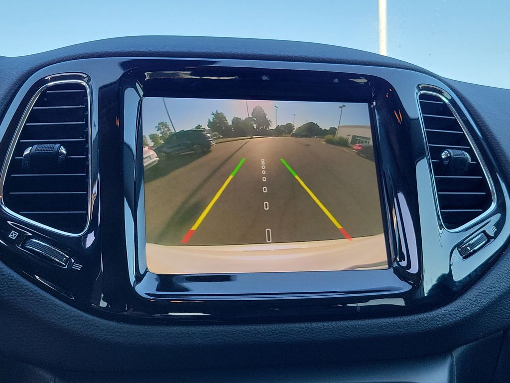 2021 Jeep Compass Limited photo 18